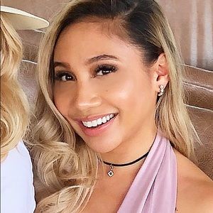 Meet your Posher, Arielle